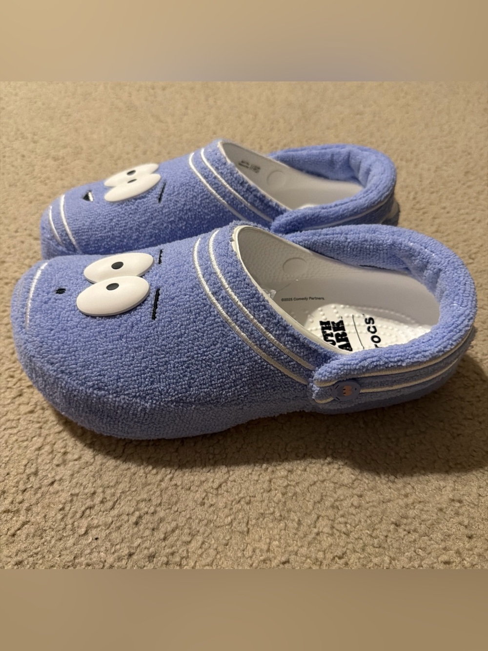 Crocs Men’s 8 Women’s 10 South Park Towel is Classic Clogs Slip Ons Shoes NEW